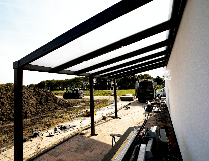 Carport-terrasoverkapping-met-polycarbonaat-dakplaten-Terrasoverkappingen-Zeeland-carports